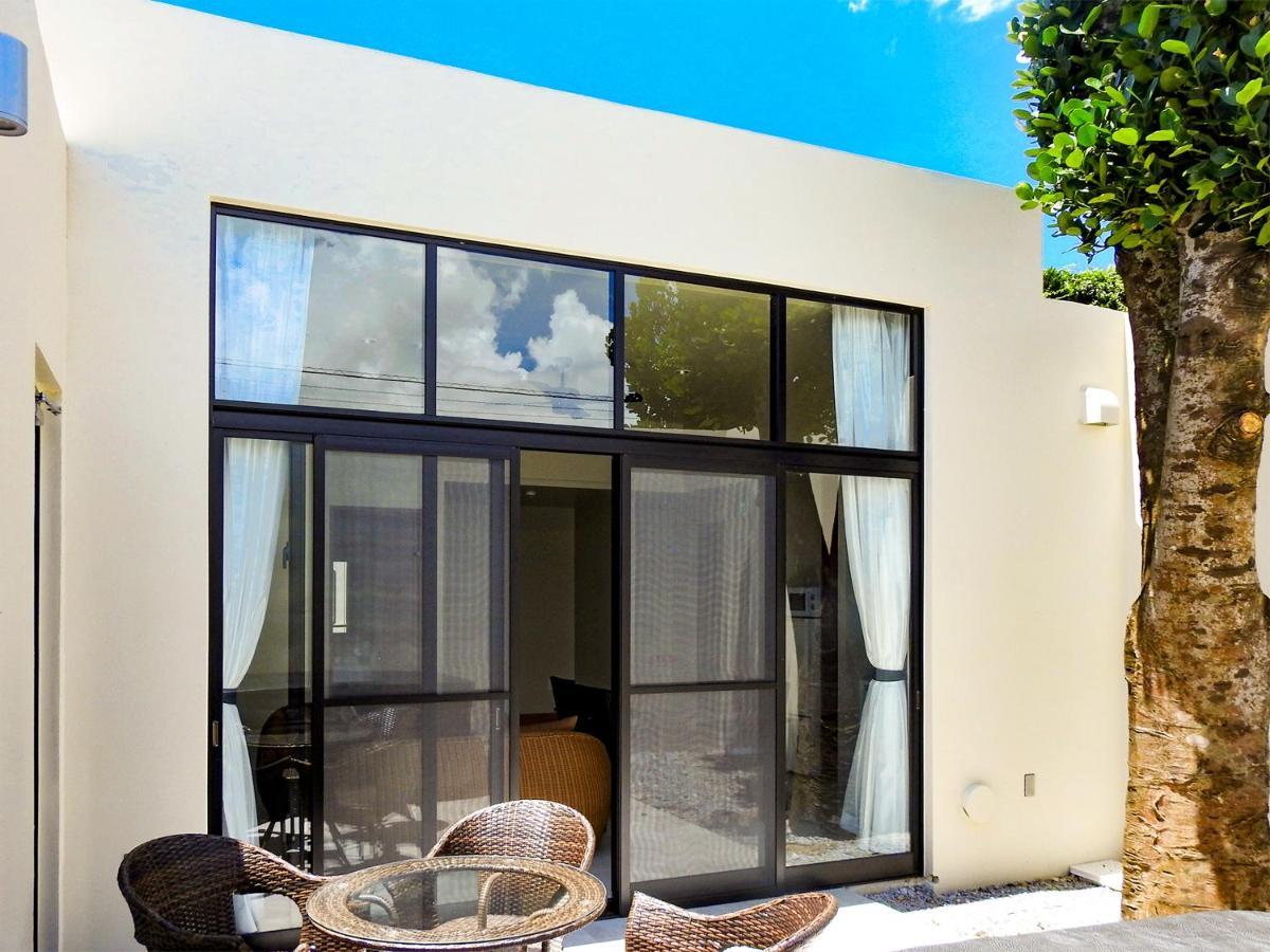 Villa Life Indah Sumuide Наґо Екстер'єр фото